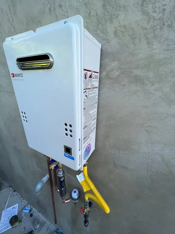 Tankless water heater installation for Satsuma homes